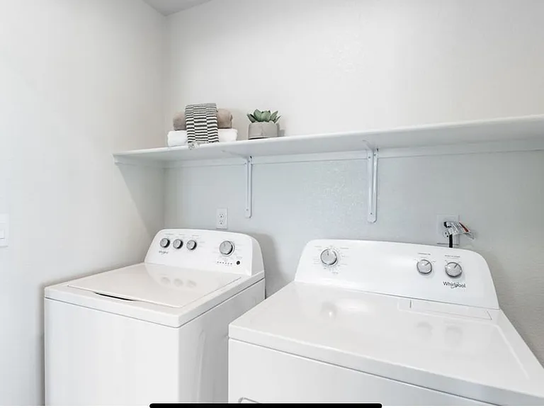 5870 Grand Row Way — Photo 7