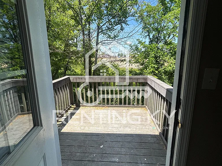 1027 Brooklyn Blvd — Photo 15