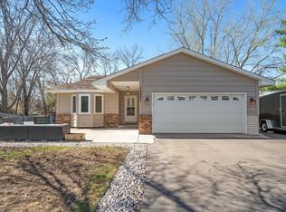 10807 Avocet St NW, Coon Rapids, MN 55433