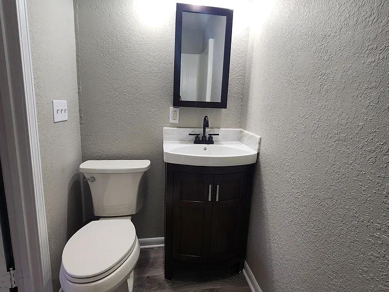1319 Autumn Ave — Photo 5