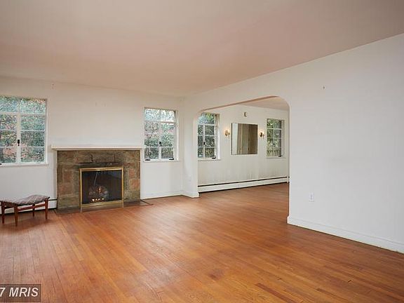 5th image of 8502 Whittier Blvd