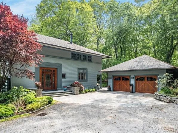 80 Meadow Woods Road, Deep River, CT 06417