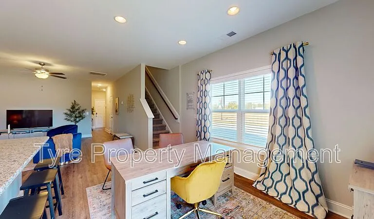 2608 Sailor Rose Ln #B — Photo 13