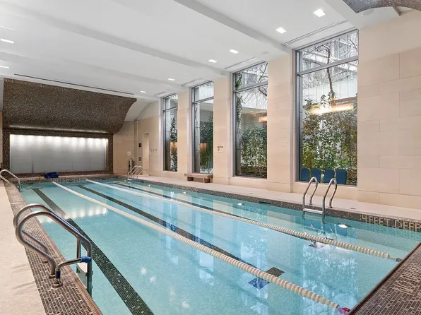 80 Riverside Boulevard image 7 of 19