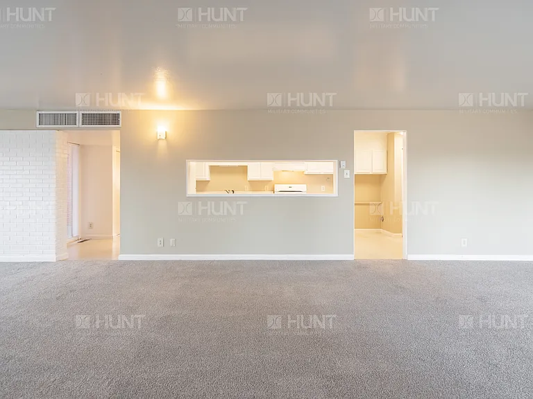 1525A Castle Pl SE — Photo 5