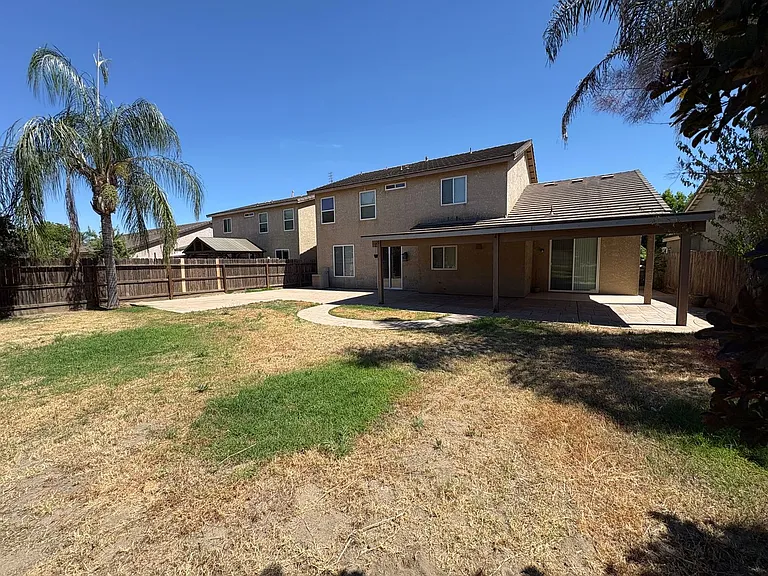 722 W James Ct — Photo 46