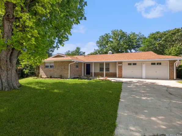 6510 HOOFS LN, San Antonio, TX 78240
