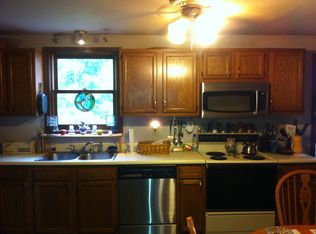 654 Valley Rd, Barre, MA 01005