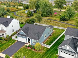 226 Goldenrod Dr, Sugar Grove, IL 60554