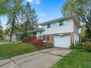 4047 Nevada Ave N, New Hope, MN 55427