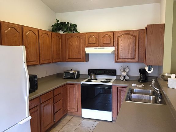 2nd image of 1844 Elmhurst Way
