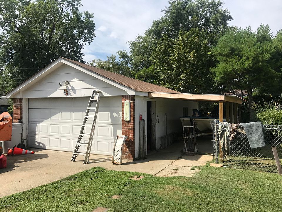 2nd image of 243 Circle Dr