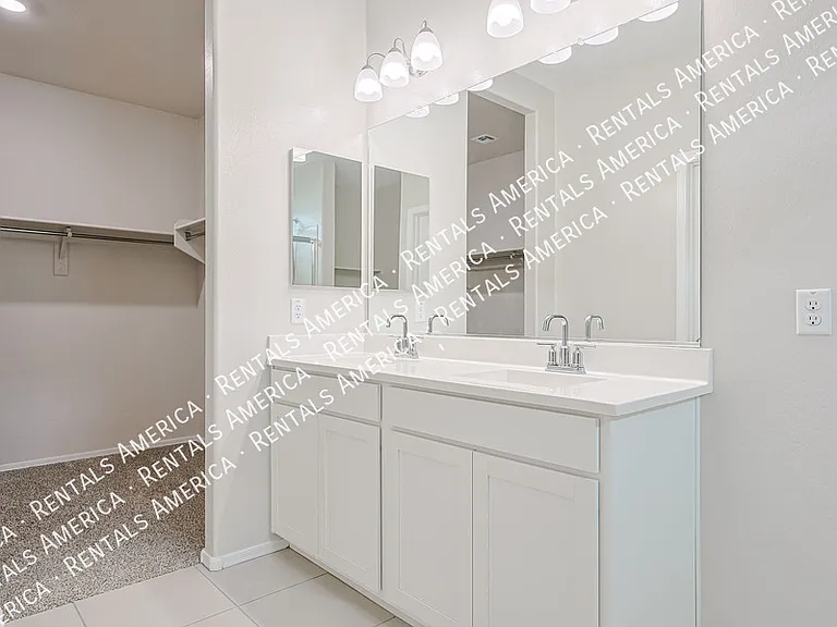 10338 W Wier Ave — Photo 16