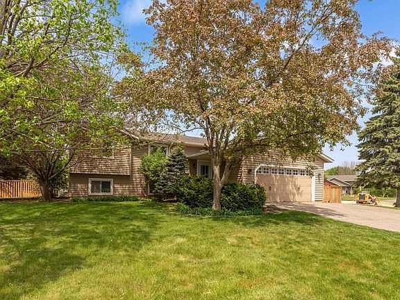 2nd image of 13955 Yosemite Ct