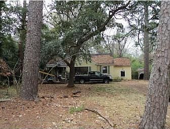 1st image of 261 Woody Dr