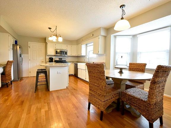 3rd image of 8076 W Gate Park