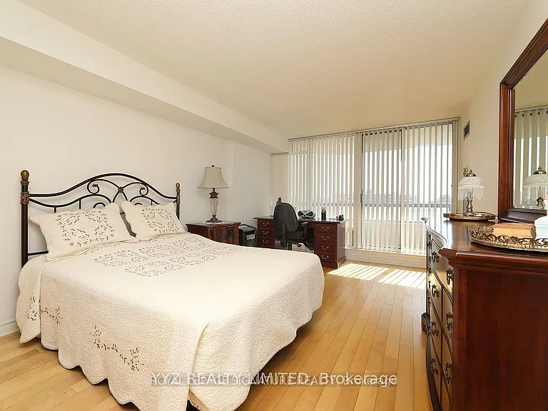 1101 Steeles Ave W #1110 — Photo 10
