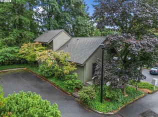 7752 SW Barnes Rd UNIT A, Portland, OR 97225