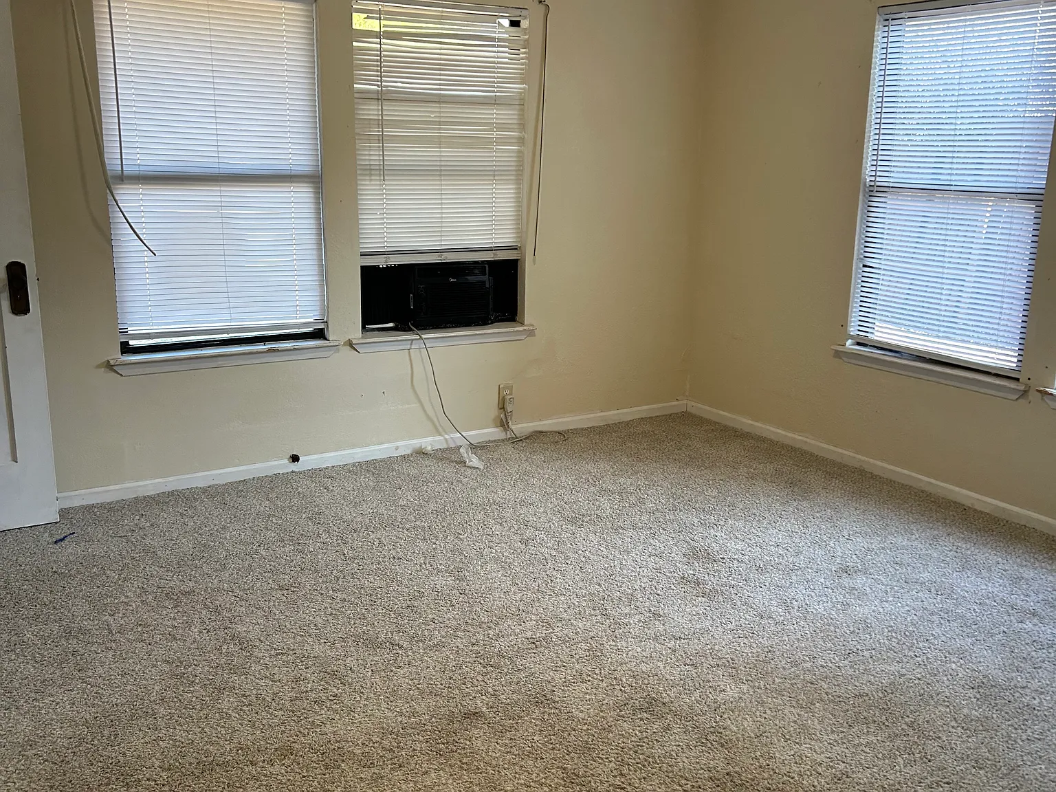 2 bed, 1000 sqft, $1,500 — Photo 4