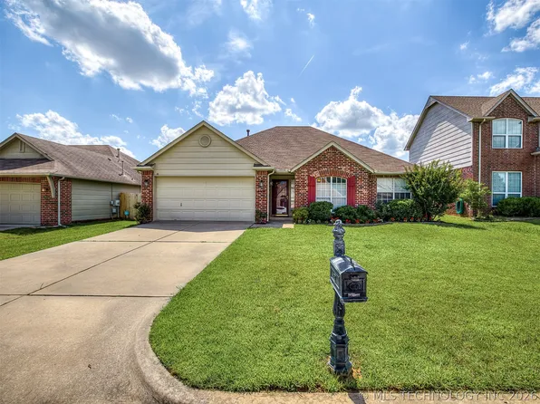8406 S 111th Ave E, Tulsa, OK 74133