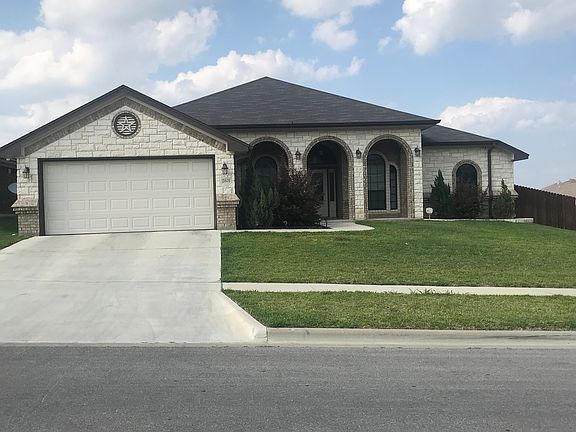 4th image of 2601 Legacy Ln