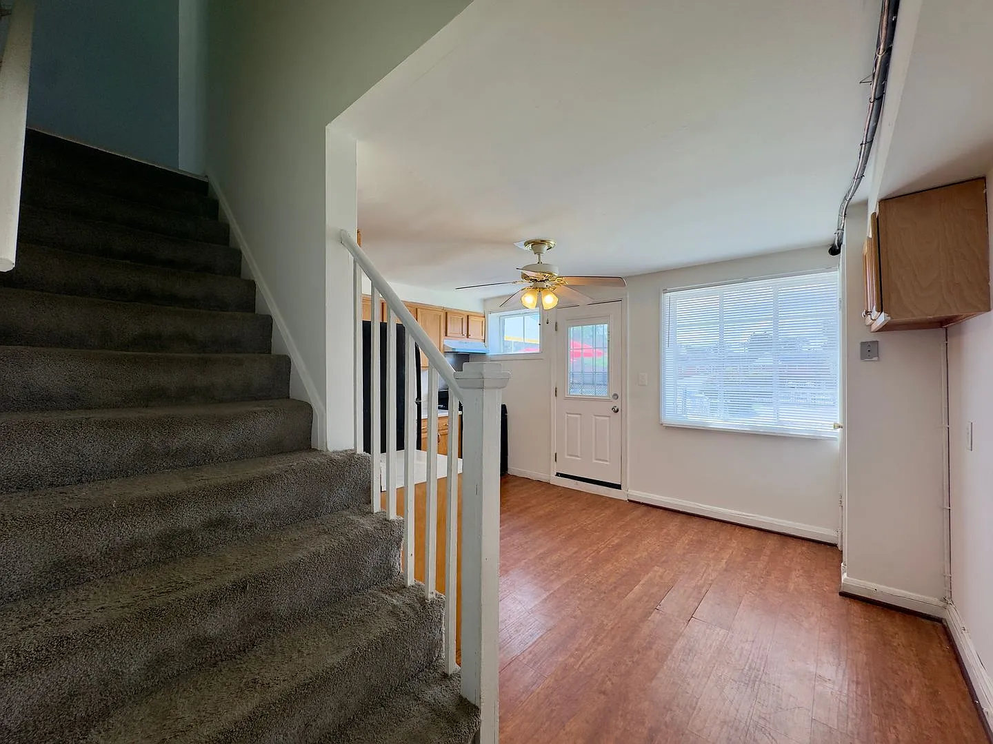 Charming 3BD/1BA Townhome in Yale Heights Home - Fenced Backyard! — Photo 3