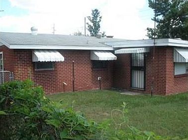 2nd image of 2302 W Dewey St