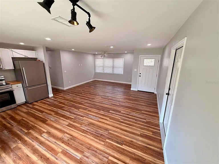 17089 NW 243rd St — Photo 3
