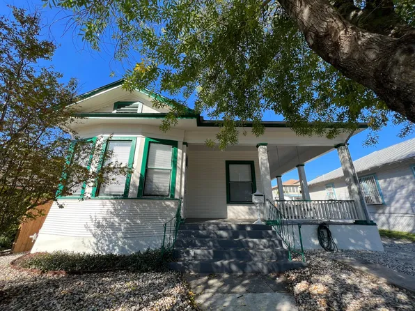 825 W Russell Pl APT 3, San Antonio, TX 78212