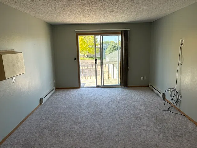 2 bed, 1200 sqft, $1,400 — Photo 4