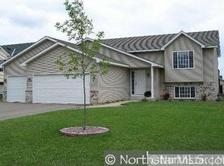 204 Pine St E, Belle Plaine, MN 56011