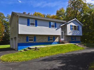 208 Annette Marie Dr, Long Pond, PA