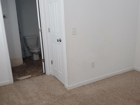 5th image of 541 Bear Tooth Ln