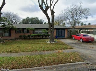 4305 Belfast Dr, Corpus Christi, TX 78413