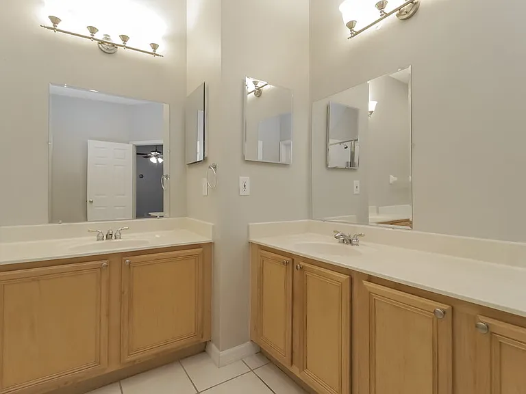 14512 Kristenright Ln — Photo 11