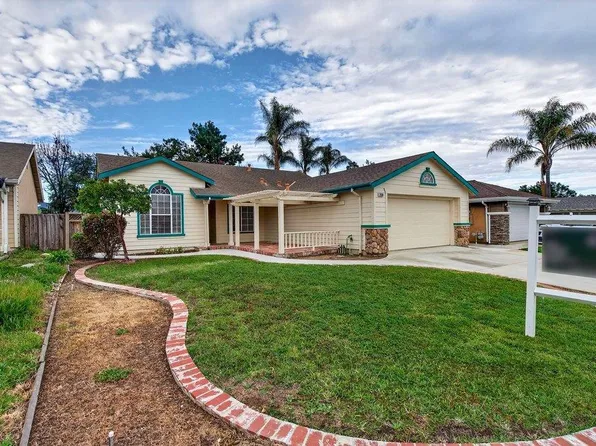 2430 Valley View Rd, Hollister, CA 95023