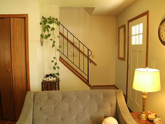 5th image of 2904 Benham Ave