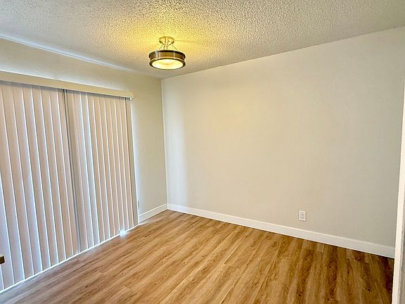 4th image of 27463 Ponderosa Ct