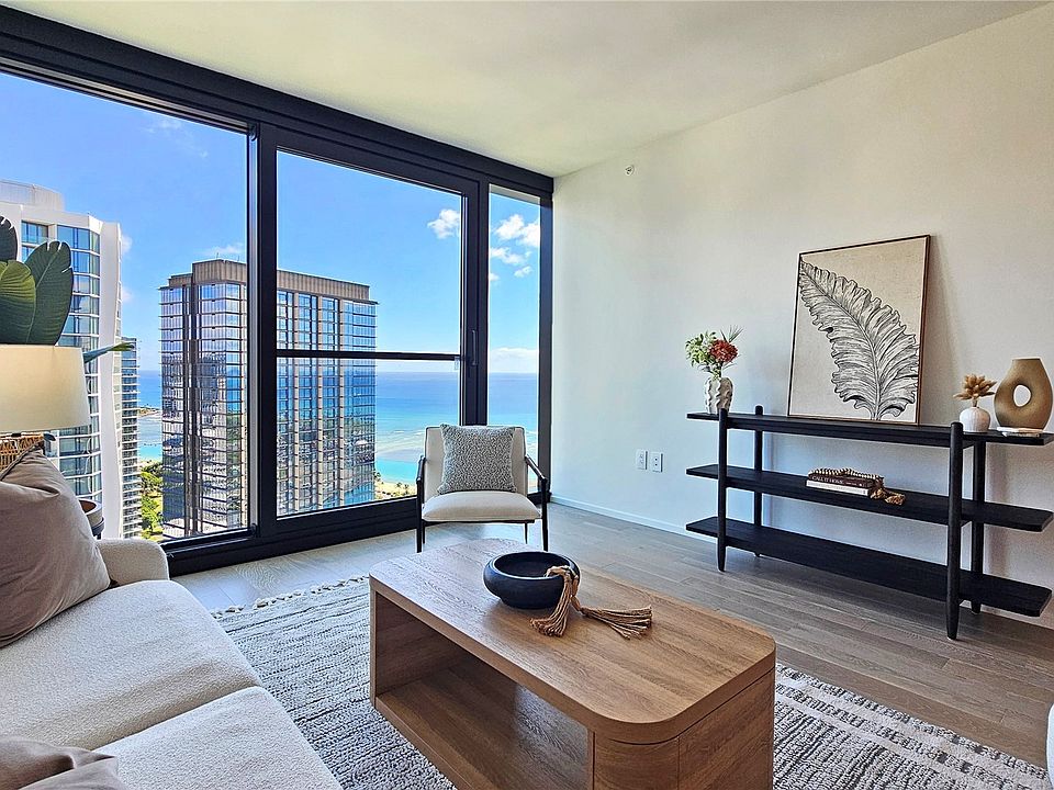 1st image of 333 Ward Ave #3504