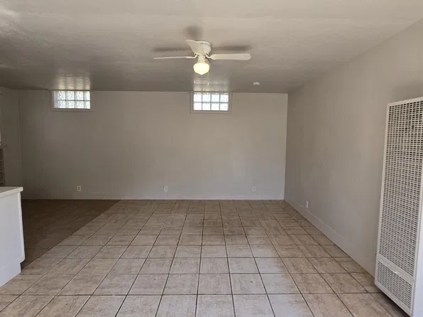 4612 E Washington Ave #A, Fresno, CA 93702