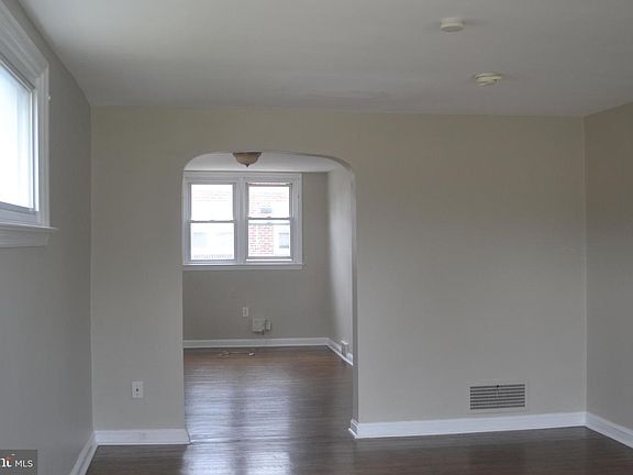 5th image of 2200 Bond Ave