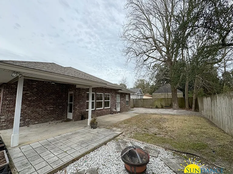 306 Ohio Pl — Photo 36