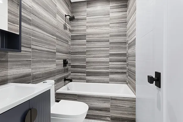 Rented by Safdie Realty Group | media 14