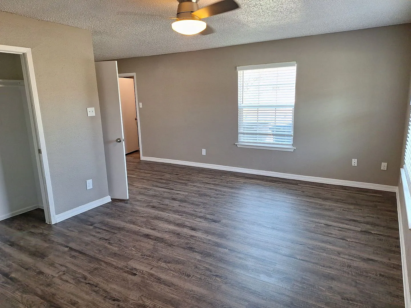 2815 Wheatfield Dr. — Photo 3