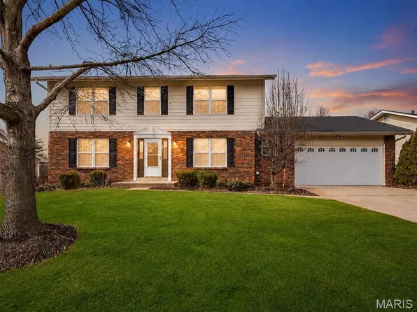 513 River Bend Estates Dr, Saint Charles, MO 63303