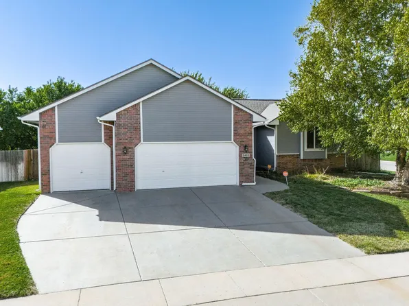 2403 S Westgate St, Wichita, KS 67215
