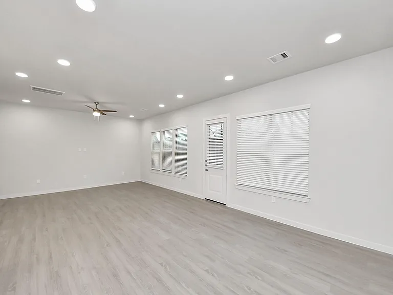 7318 Hadley Meadow Ln — Photo 20