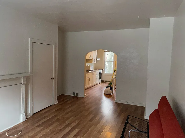 516 Lloyd St #1 — Photo 3
