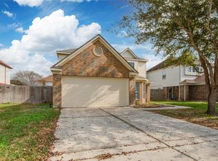 8022 Saffron Ln, Baytown, TX 77521