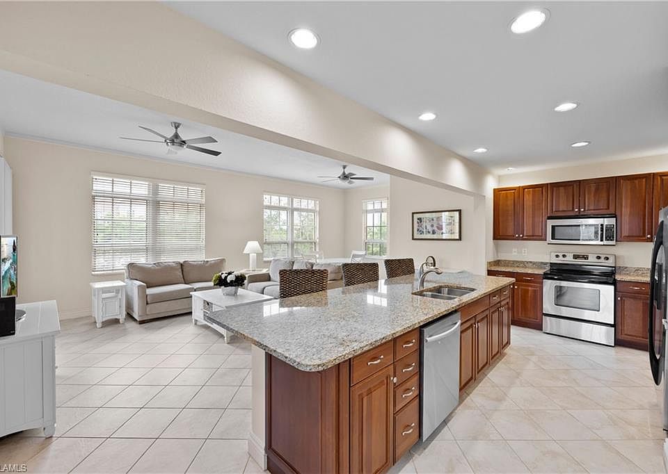 2nd image of 5064 Annunciation CIR #206
